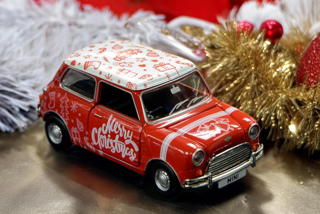 TINY 1:50 Mini Cooper Mk1 Merry Christmas 2024 Diecast Limited Edition