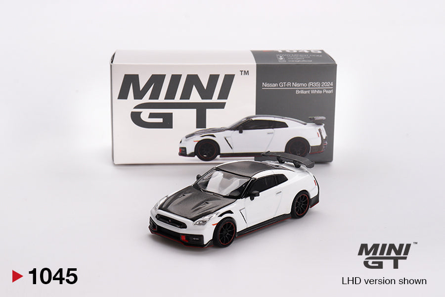MINI GT 1:64 Nissan GT-R Nismo (R35) 2024 – Brilliant White Pearl