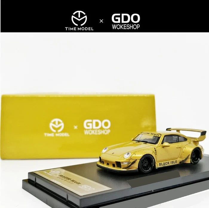 GDO Black Isle Gold – model on display base outside the yellow box