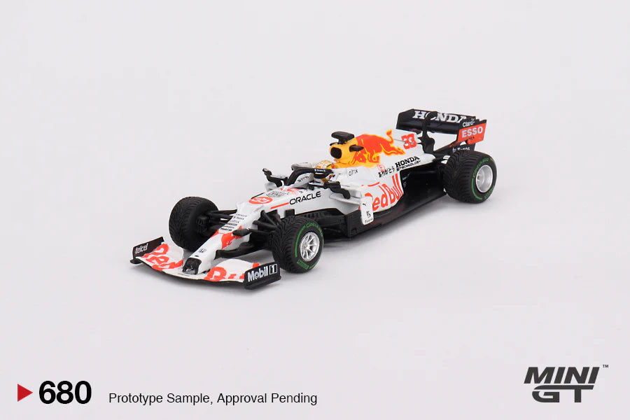 MINI GT 1:64 Red Bull Racing RB16B – #33 Max Verstappen | 2021 Turkish Grand Prix (P2)