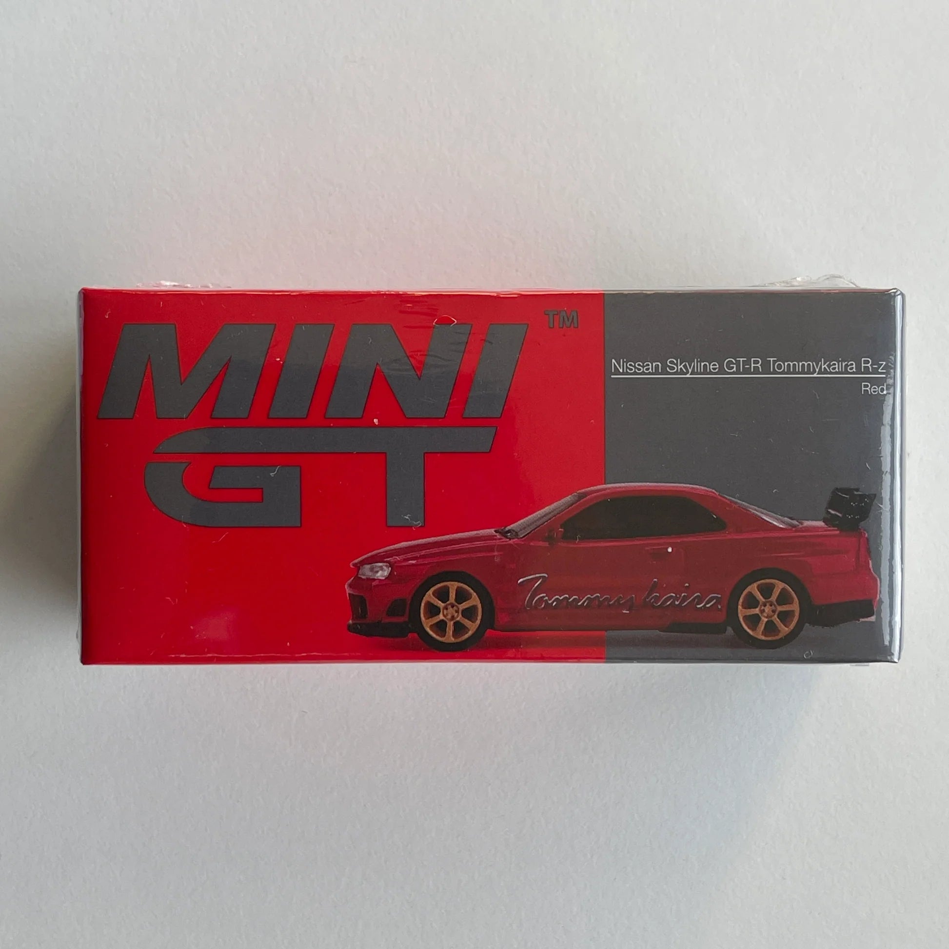 MINI GT 1:64 Nissan Skyline GT-R Tommi Makinen Edition Red