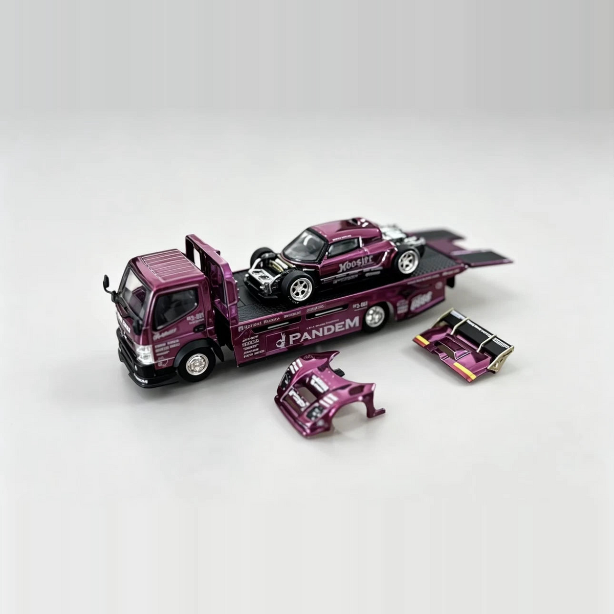 PANDEM Elise and FUSO truck detail with removable panels