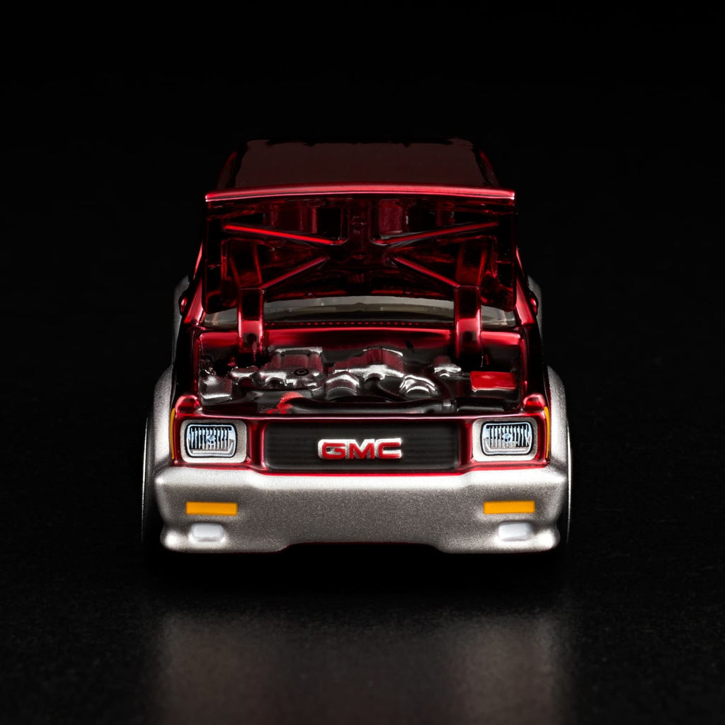 Hot Wheels RLC 1992 GMC Typhoon Spectraflame red JCP13 — Opening hood and engine detail
