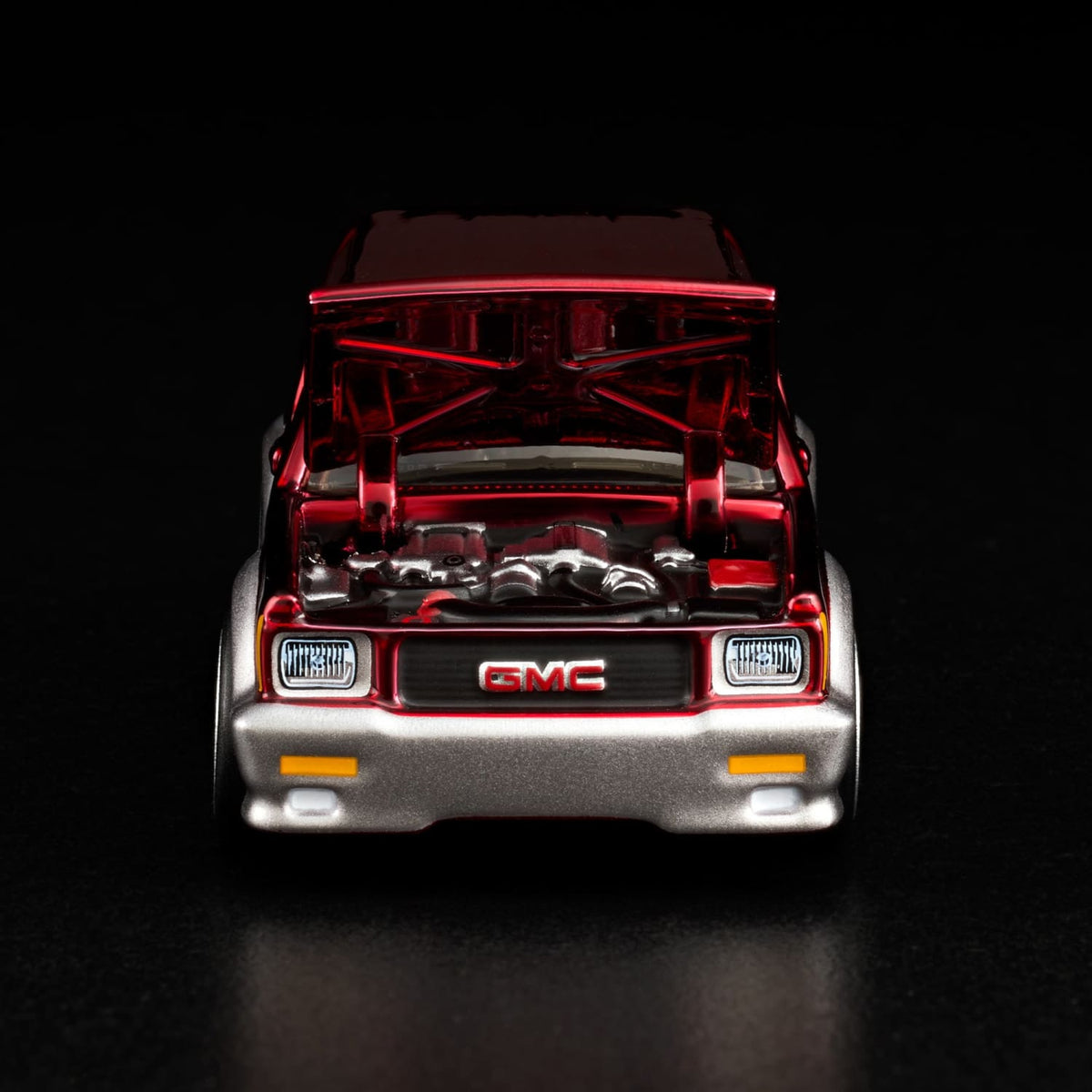 Hot Wheels RLC 1992 GMC Typhoon Spectraflame red JCP13 — Opening hood and engine detail