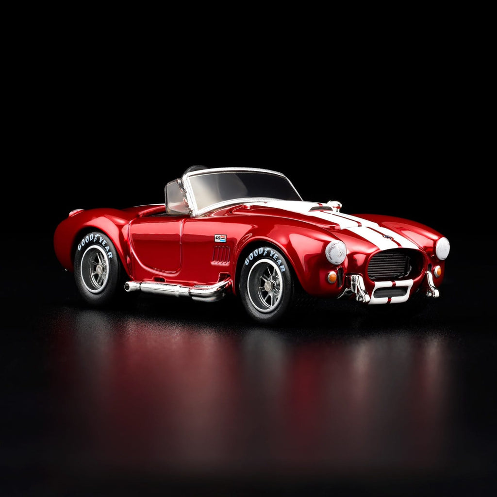 Hot Wheels RLC 1965 Shelby Cobra 427 S/C Spectraflame red — Front three-quarter view
