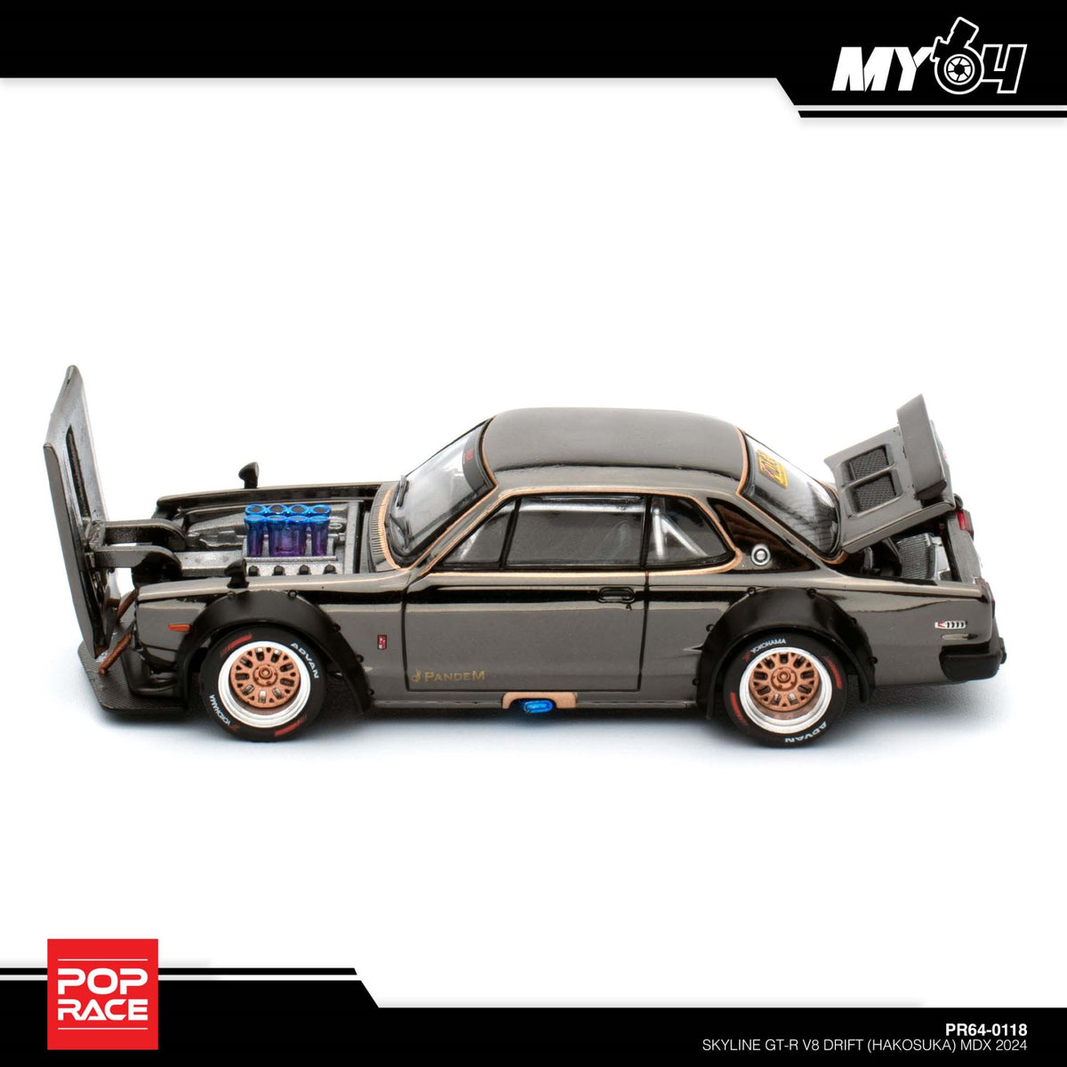 POP RACE Hakosuka V8 Drift Dark Chrome PR64-118 — Side view with bonnet and boot open